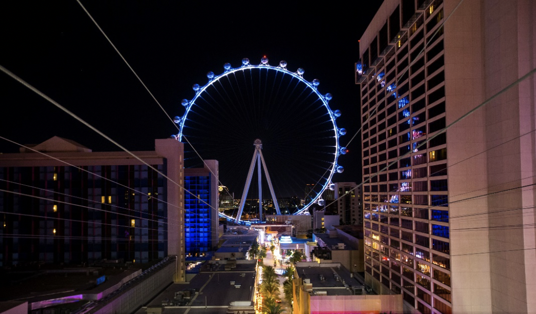 CAESARS ENT. HONORS HEALTHCARE WORKERS WITH LIGHT SHOWS