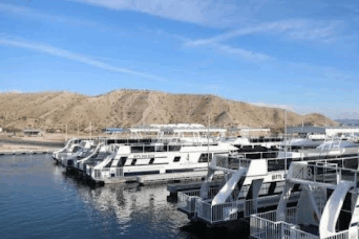 Lake Mead Mohave Adventures Offers Exclusive Black Friday and Travel Tuesday Deals