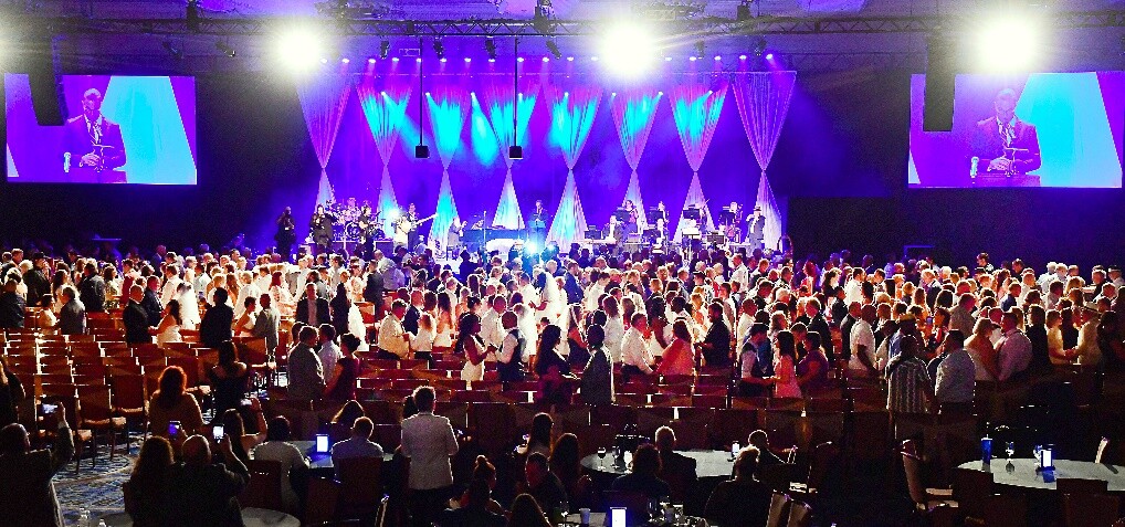 PHOTOS AND VIDEO: WEDDING CAPITAL OF THE WORLD’S 70th ANNIVERSARY