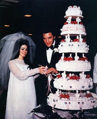 RECREATION OF PRESLEY WEDDING CAKE FOR THE WEDDING CAPITAL OF THE WORLD