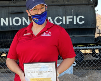 RAIL EXPLORERS MANAGER LESLIE ROSZYK-STEPHENSON RECEIVES AWARD