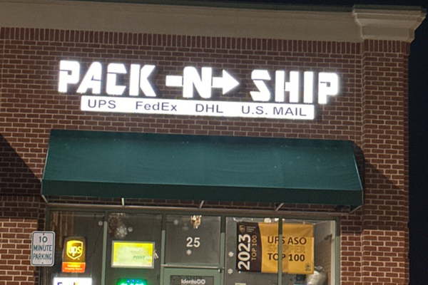 YESCO Mid-Atlantic Completes LED Retrofit For Pack-N-Ship In West Grove, Pennsylvania