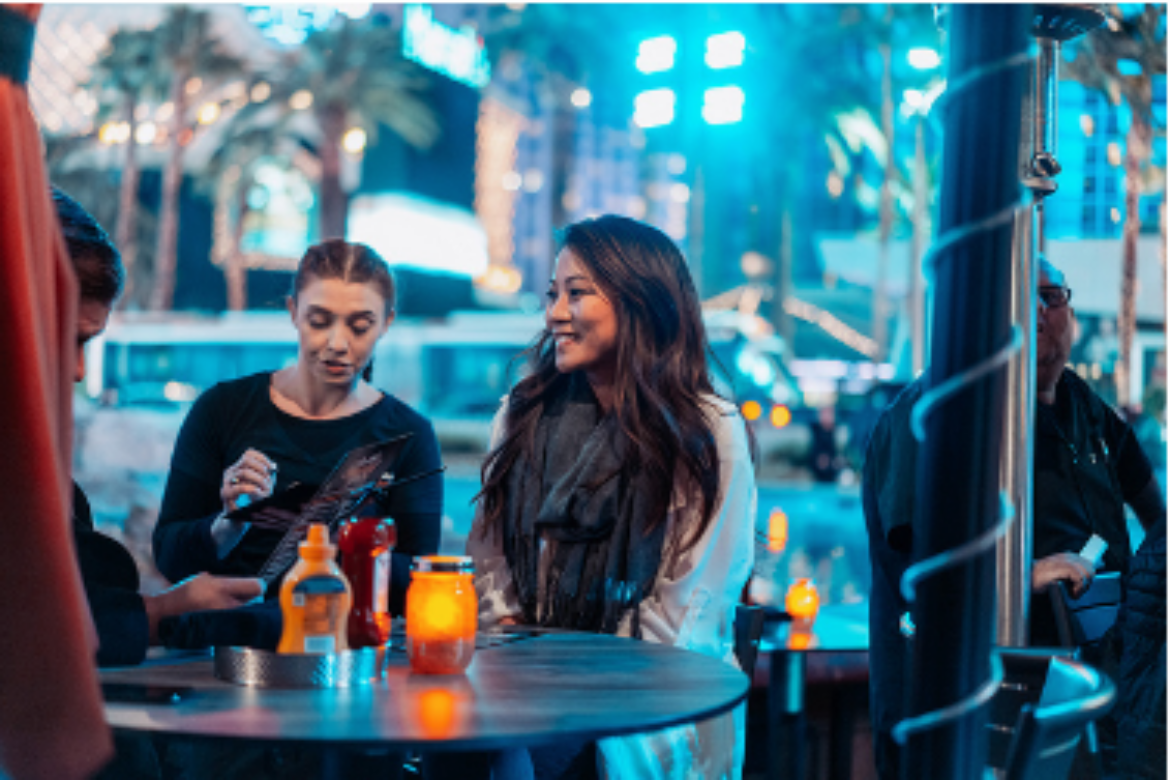SMOKED BURGERS & BBQ’S PATIO IS NOW OPEN ON THE LAS VEGAS STRIP