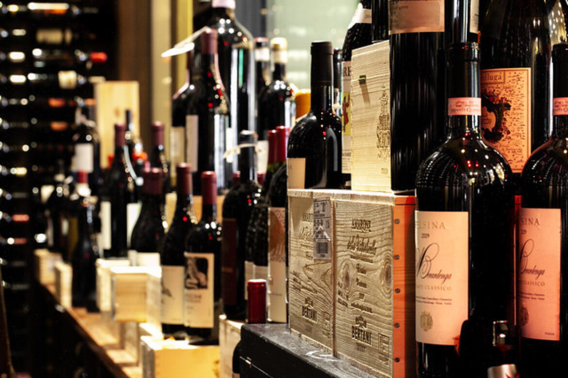 CELEBRATE NATIONAL WINE DAY, SATURDAY, MAY 25, AT FERRARO’S MAY TASTE AND LEARN