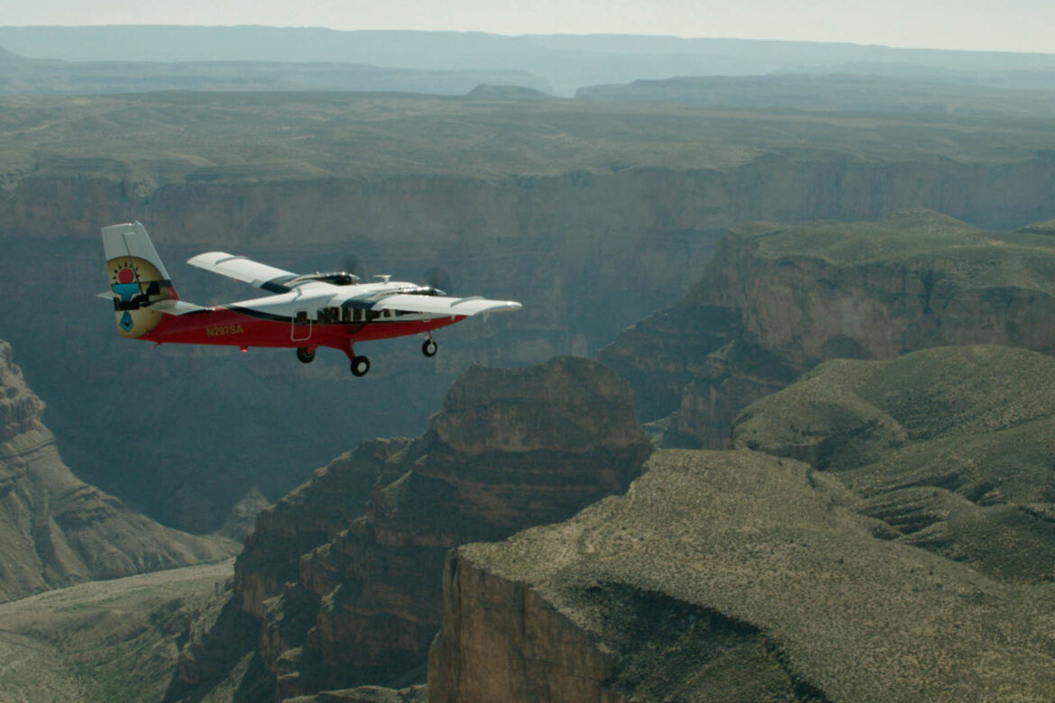 GRAND CANYON SCENIC AIRLINES OFFERS DISCOUNT  TO VETERANS THIS NOVEMBER