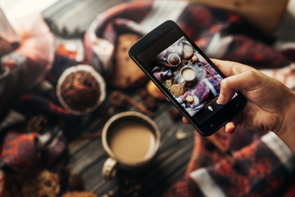 WAYS TO GIVE YOUR INSTAGRAM ACCOUNT A CREATIVE EDGE