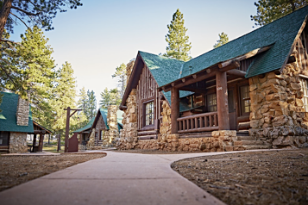 FOREVER RESORTS’ LODGES HAVE ROOMS AVAILABLE FOR FALL ESCAPES