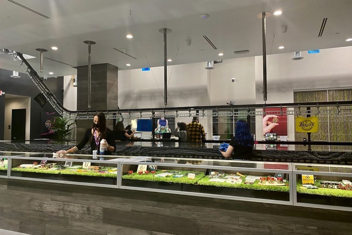 THRIVE CANNABIS CHARTS RECORD SALES ON CHRISTMAS EVE, PROJECTS NYE SPIKE