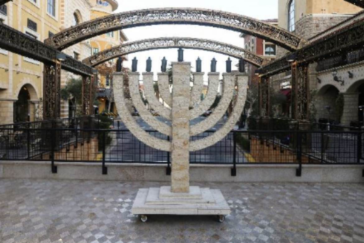 ENJOY HOLIDAY SOCIALLY DISTANCED EVENTS IN DECEMBER AT TIVOLI VILLAGE