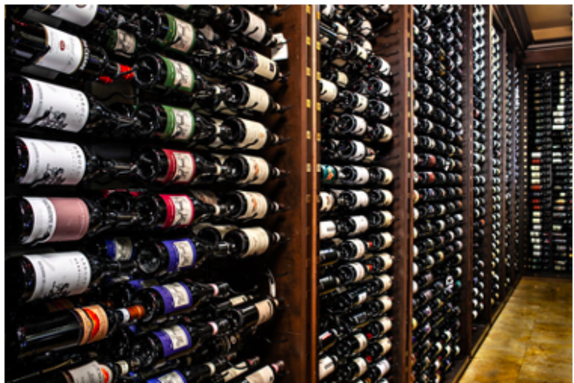FERRARO’S ITALIAN RESTAURANT CELEBRATES NATIONAL PROSECCO DAY