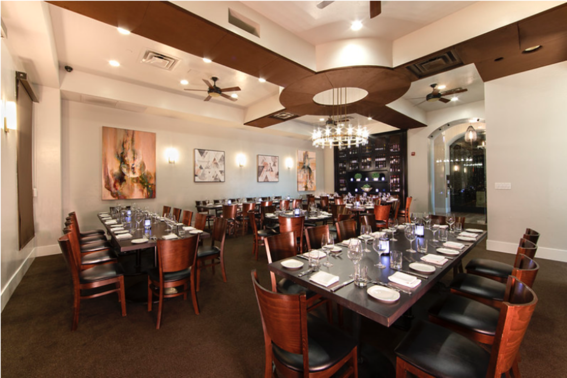 FERRARO’S RESTAURANT OFFERS FOR 2021 HOLIDAY PARTIES