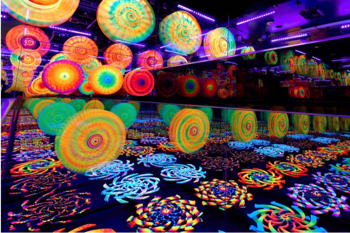 “WINK WORLD: PORTALS INTO THE INFINITE” AT AREA15 ANNOUNCES HALLOWINK