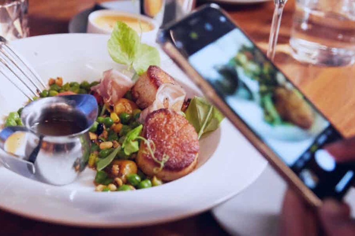 LAS VEGAS FOOD & BEVERAGE TIKTOK INFLUENCERS TO WATCH IN 2022