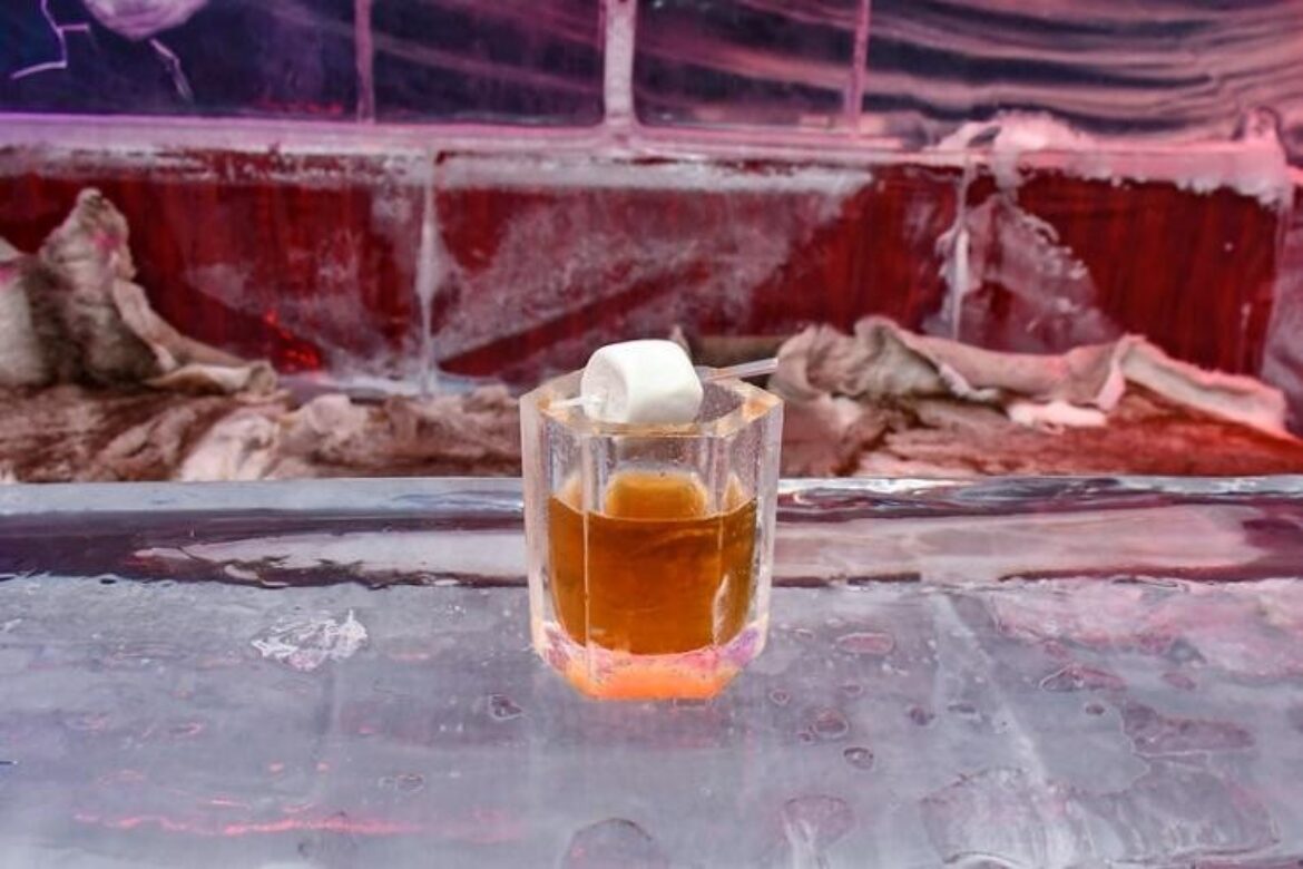 Minus5º ICEBAR, 1923 LIVE and 1923 Prohibition Bar Launch Pumpkin Pie Old Fashioned