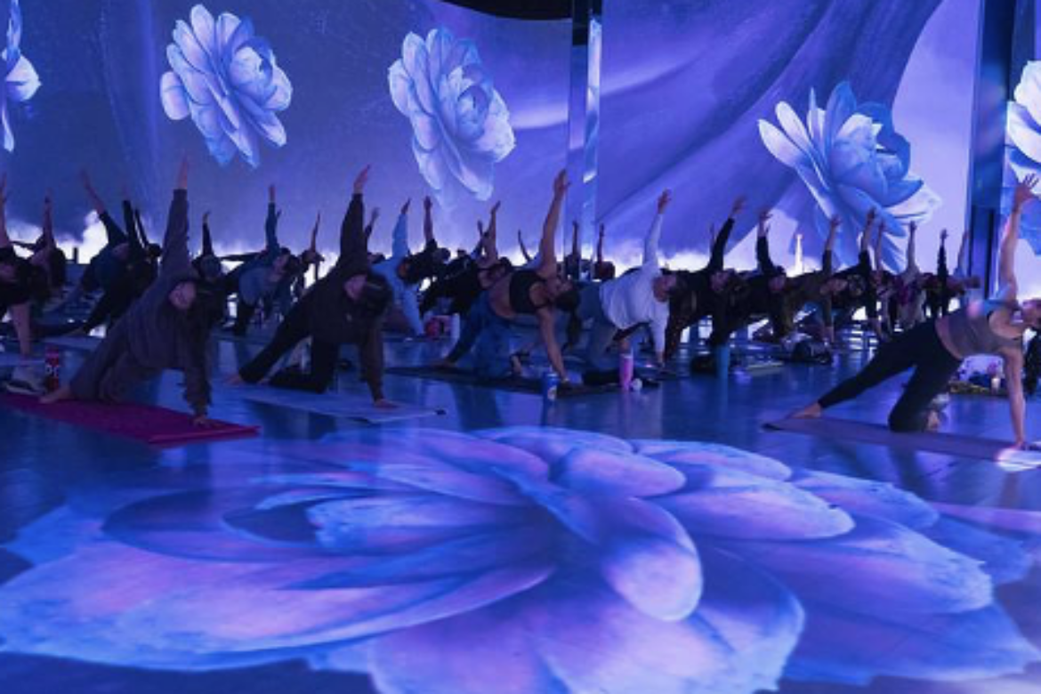 Illuminarium Las Vegas Announces Christmas-Themed Yoga, Daytime New Year’s Eve Bash For Families