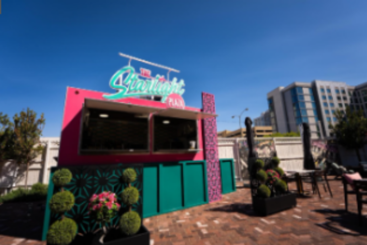 The Mob Museum Hosts Sip & Smoke: Cigar Night at The Starlight Plaza