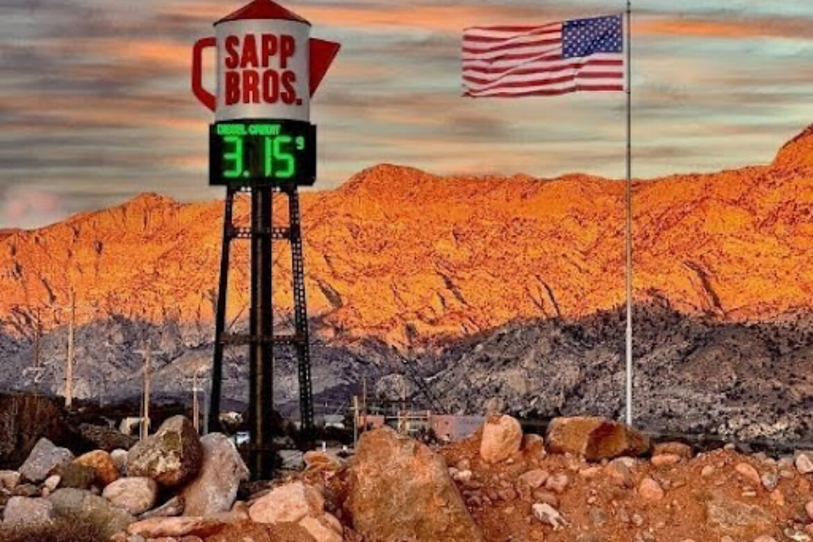 YESCO Designs, Fabricates, Installs Colossal Coffee Pot Display, Signage for New Sapp Bros. Travel Center in Southern Utah
